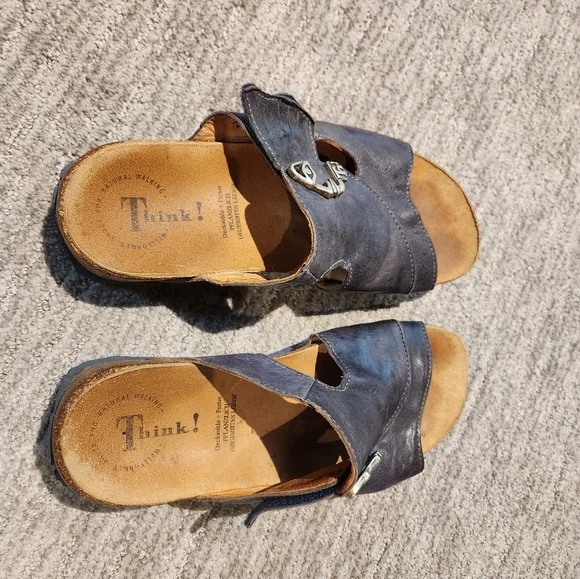 Think! Dark Blue Leather Sandals with Artistic Buckle - Picture 2 of 6